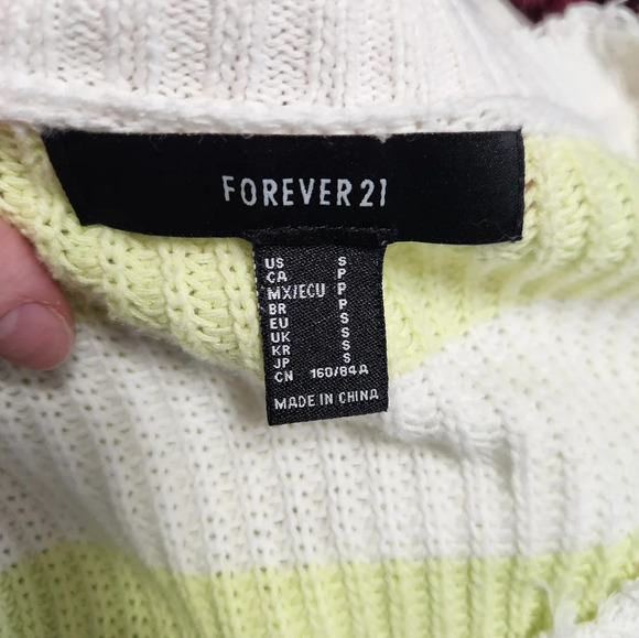 Forever‎ 21 oversized color block sweater size small - Picture 15 of 16